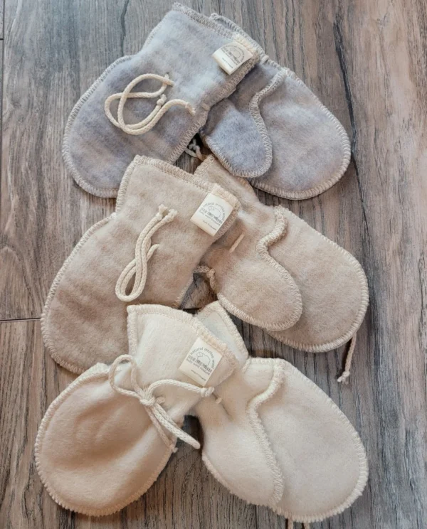 Organic Merino wool Mittens with thumb