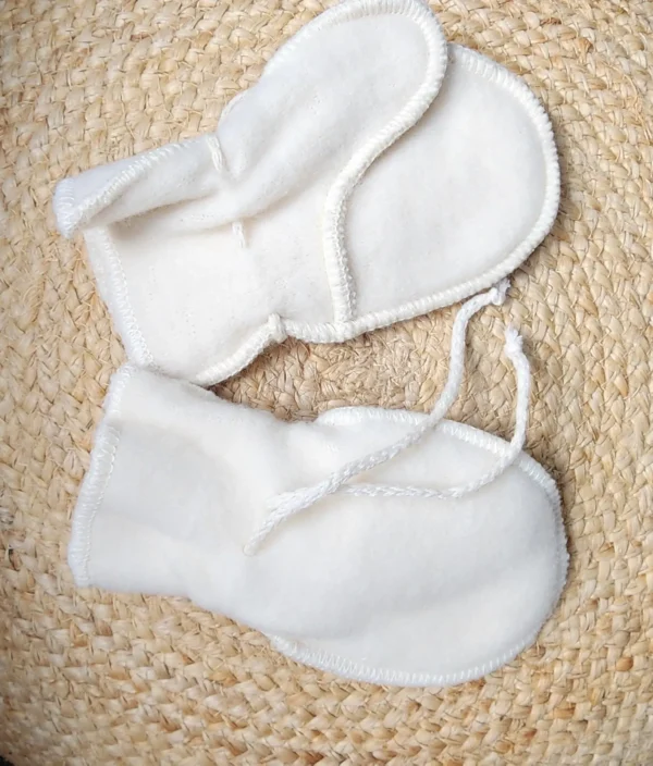 Organic Merino wool Mittens with thumb - Image 2
